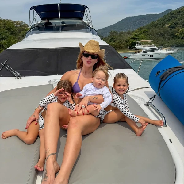 Virginia curte passeio em Mangaratiba por Reprodução/instagram