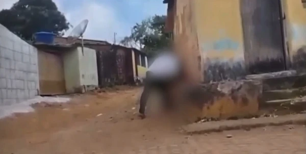 Agressor foi flagrado  por Reprodução