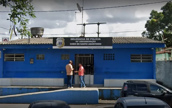 Cabo de Santo Agostinho: mulher diz que foi estuprada por PM após ser parada em blitz  por Divulgação