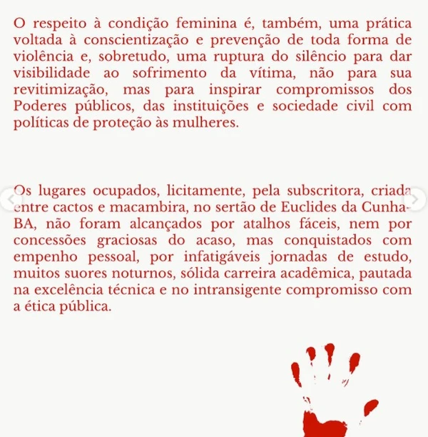 Confira pronunciamento completo da professora  por Captura de tela