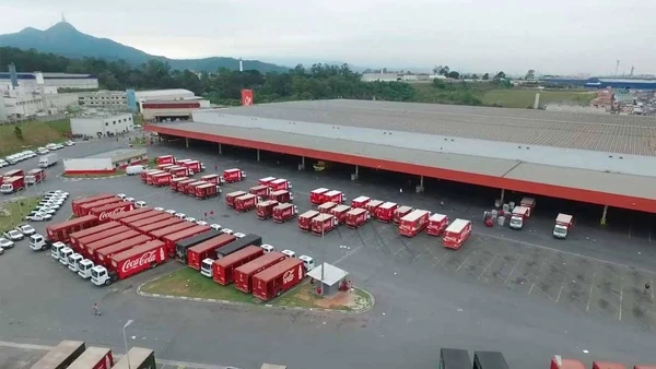 Fábrica da Coca-Cola por Reprodução