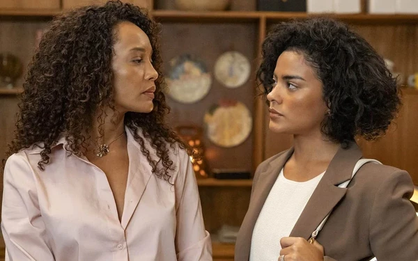 Influenciadora doa o bebê Salvadorzinho para ser criado pela mãe