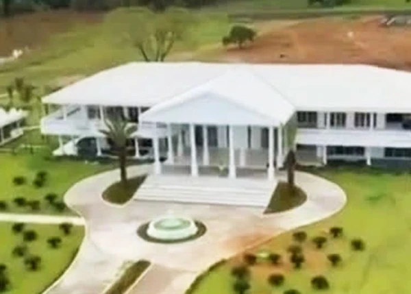 Mansão de Gusttavo Lima por Reprodução/Instagram 