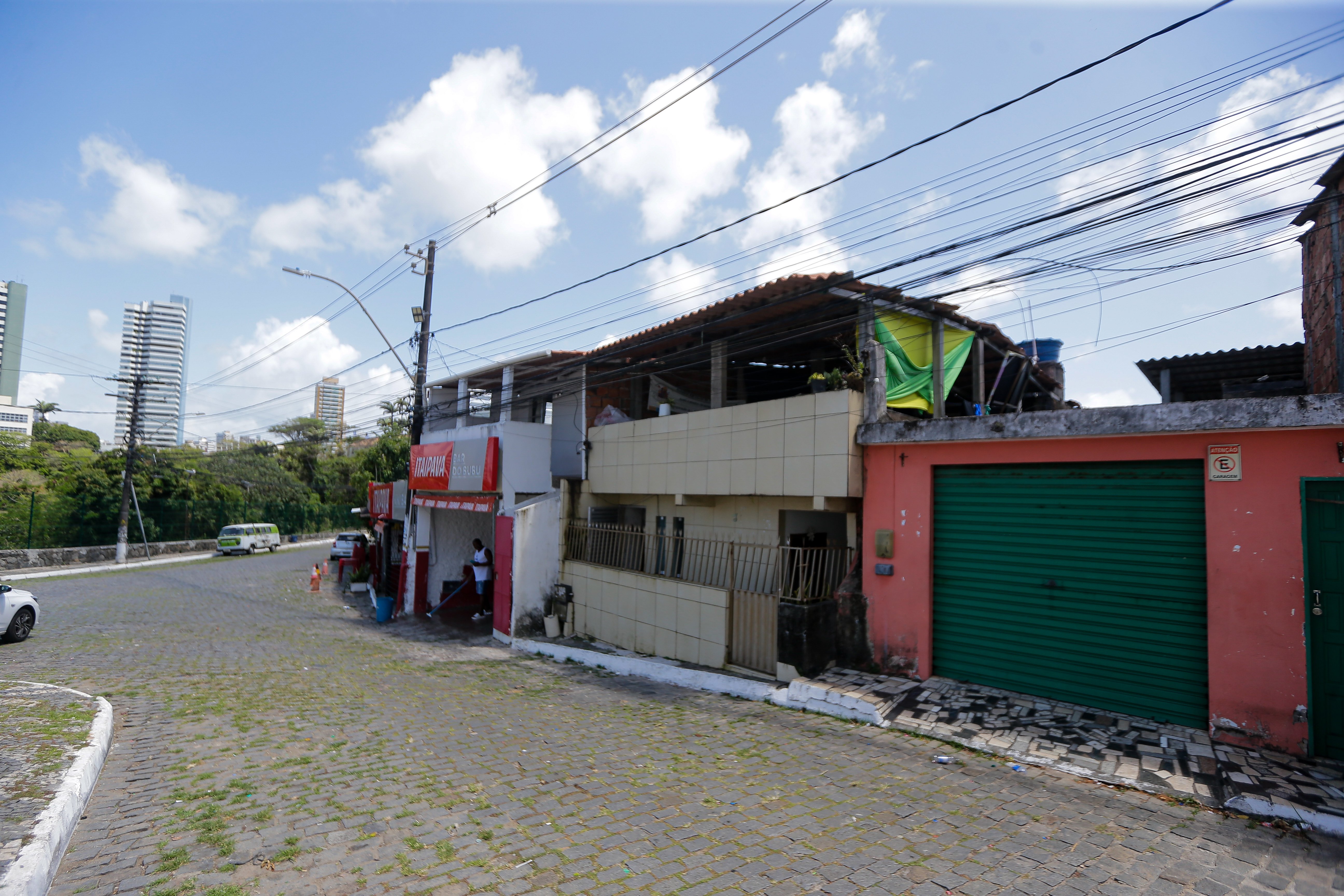 Pelo menos 14 famílias seriam alvo de desapropriação do terreno por ARISSON
