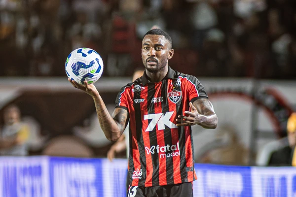 Ramon também deve começar entre os titulares e disputar seu primeiro Ba-Vi  por Victor Ferreira/EC Vitória