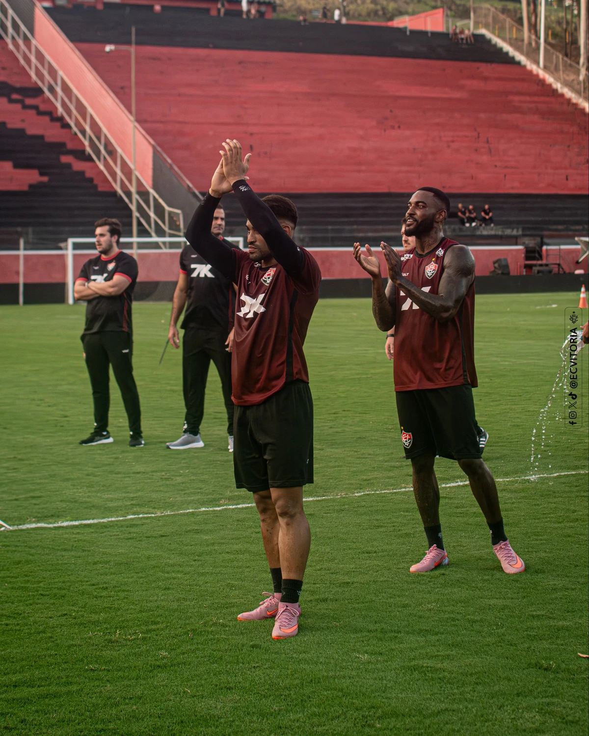 Treino aberto do Vitória antes do Ba-Vi  por Victor Ferreira/EC Vitória