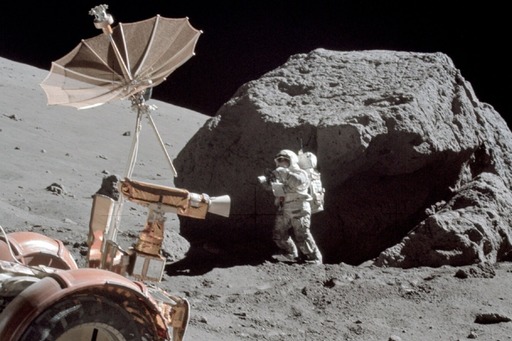 Nasa abre material trazido da Lua que estava lacrado há 50 anos por Nasa / Divulgação