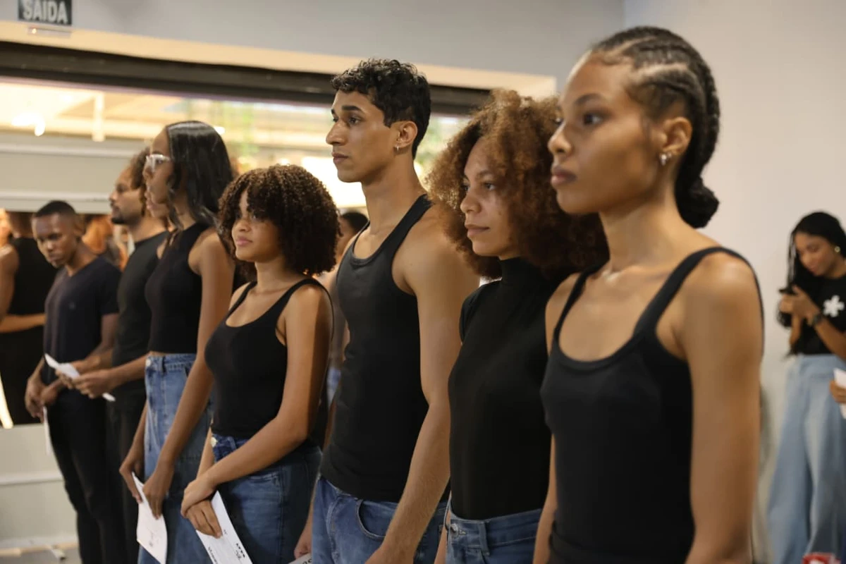 Seletiva de modelos profissionais do Afro Fashion Day 2025 por Florian Boccia