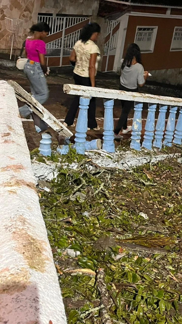 Venda de terreno pela Igreja revolta moradores em cidade na Bahia por Reprodução