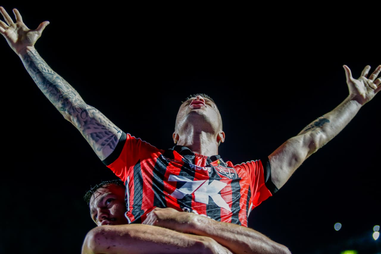Vitória 2x1 Bahia - 28ª rodada do Brasileirão 2025 por Arisson Marinho/CORREIO