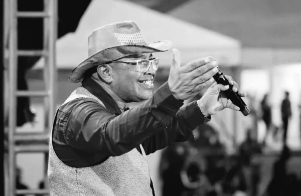 Vocalista da banda Brasilian Boys morre na Bahia por Reprodução 