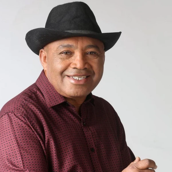 Vocalista da banda tinha 73 anos e tratava uma infecção pulmonar por Reprodução 