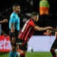 Imagem - Após vencer o Ba-Vi, Osvaldo responde provocação de atacante do Bahia: 'Não conhece a história'