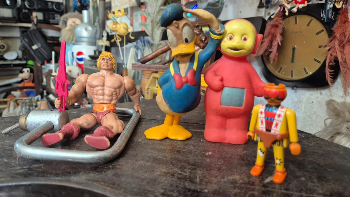 Brinquedos do passado viram moda por Moysés Suzart
