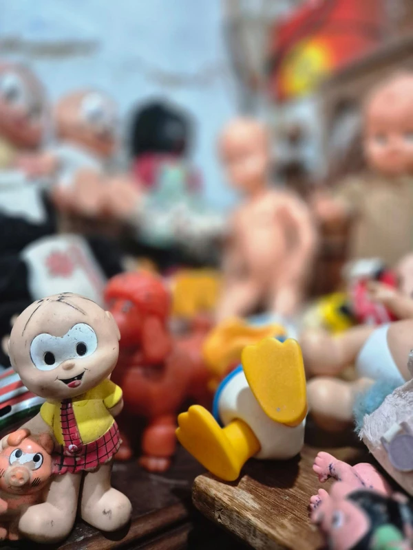 Brinquedos do passado viram moda por Moysés Suzart