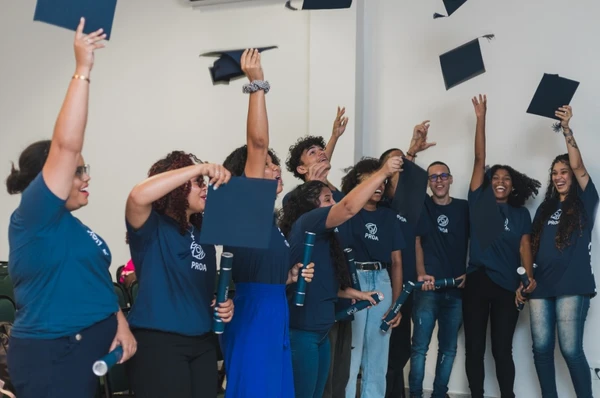O Instituto PROA já impactou a vida de mais de 30 mil jovens brasileiros