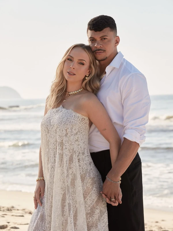 Tata Estaniecki e Júlio Cocielo por Reprodução/Instagram