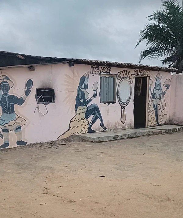Terreiro de cidade na Bahia é incendiado e alvo de disparos de arma por Acervo Pessoal