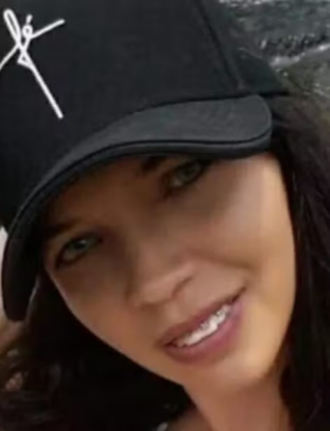 Valdnei da Silva Caires  e Beatriz Pires da Silva por Reprodução