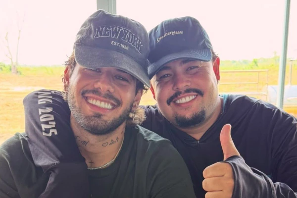 Zé Felipe e o assessor João Victor Cocar
