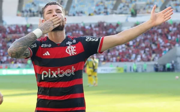 Léo Pereira por Reprodução