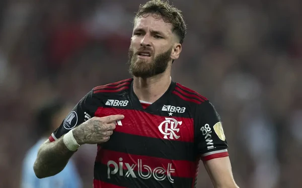 Léo Pereira por Reprodução