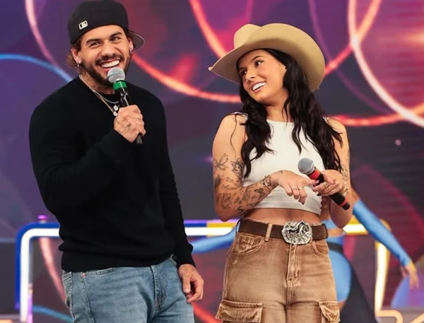 Ana Castela e Zé Felipe se beijam em rede nacional por Reprodução/Instagram