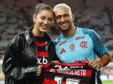Imagem - Bandidos tentam roubar Arrascaeta e esposa grávida depois de jogo do Flamengo: 'Aqui vida não vale nada'