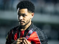 Imagem - Matheuzinho decide e Vitória vence o Santos pela primeira vez na história em São Paulo