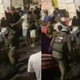 Imagem - Soldado do Exército é agredido por PMs durante arrastão do Psirico