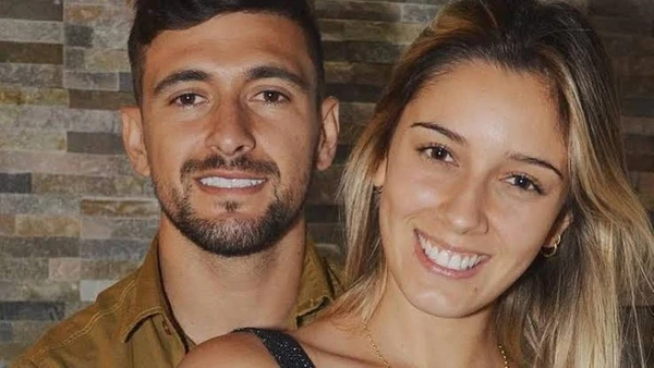 Arrascaeta  e Camila Bastiani por Reprodução