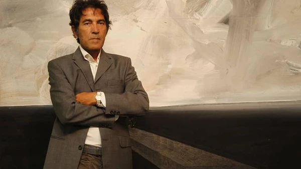 Artista italiano vende escultura invisível por R$ 87 mil  por Reprodução/Redes Sociais 