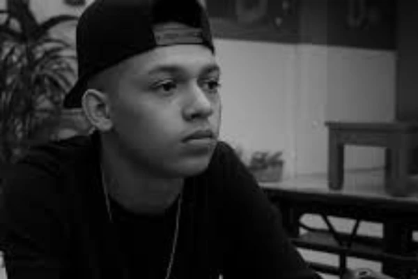 Filmaker morreu após cair de lancha no DF por Reprodução