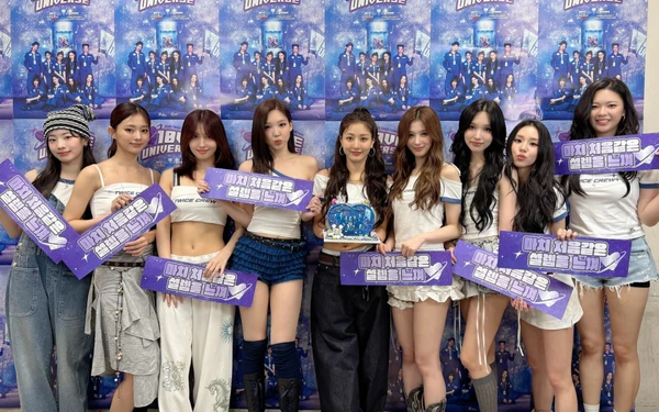 Grupo de K-pop TWICE por Reprodução/Instagram