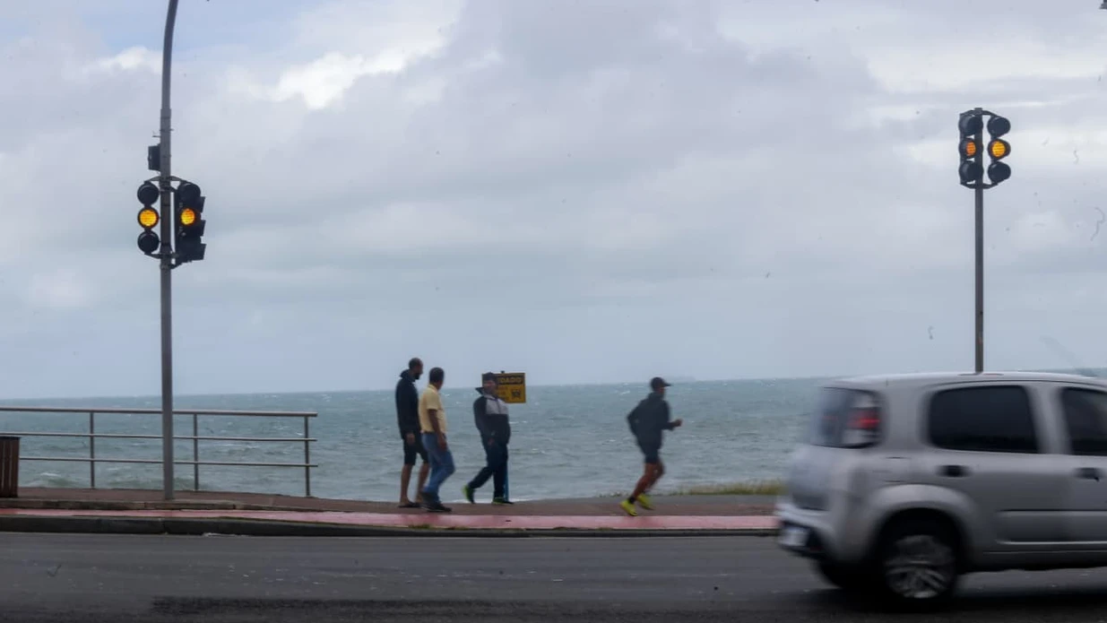 Imagem - Nova frente fria chega na Bahia nesta quarta (19); é a terceira em menos de um mês