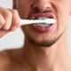 Imagem - Por que você não deve de jeito nenhum escovar os dentes logo após comer