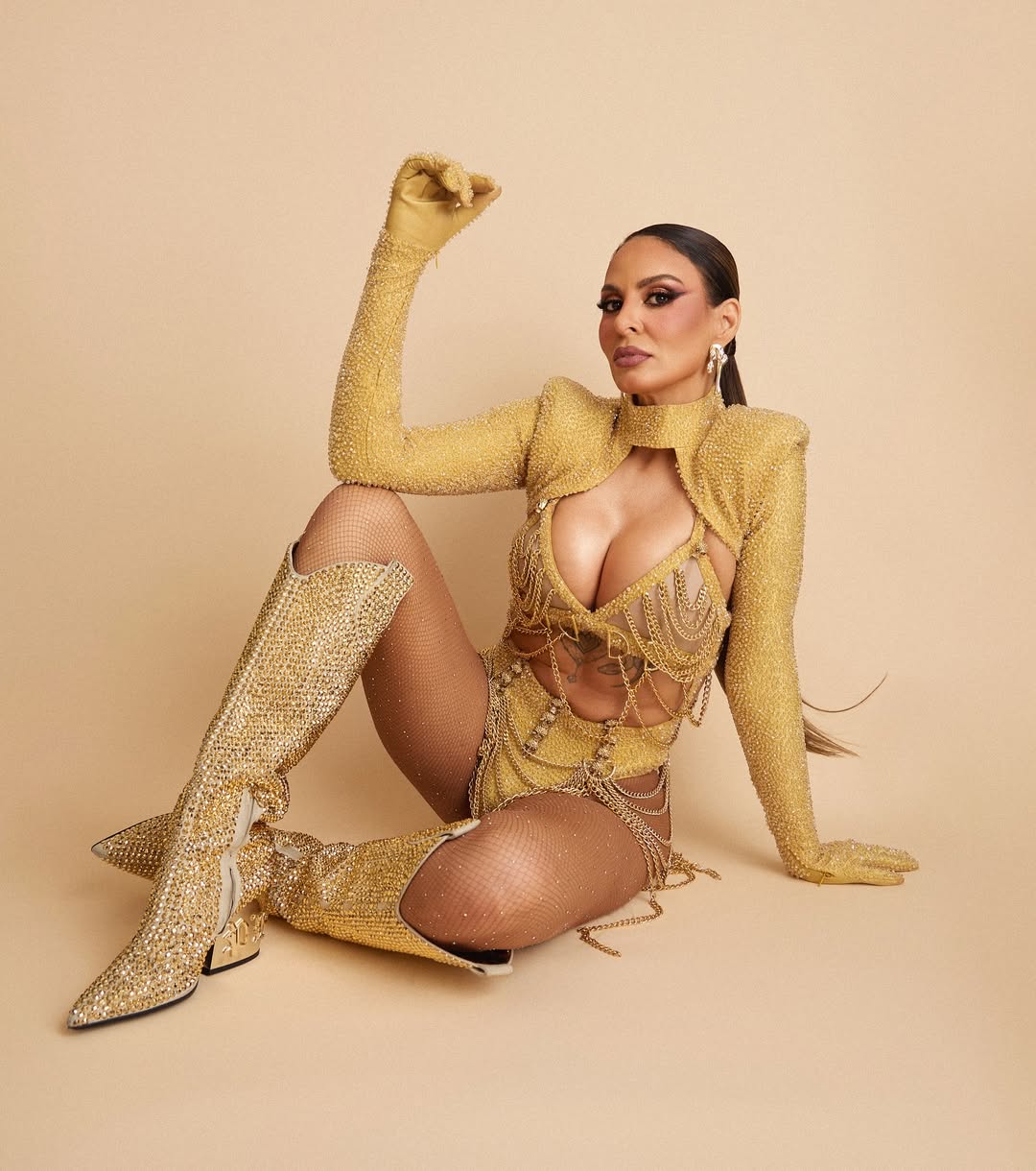 Alinne Rosa por Reprodução/Instagram