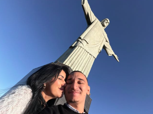 Casal escolheu batizado no Cristo Redentor por Reprodução | Instagram