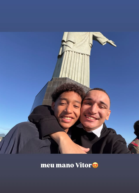 Casal escolheu batizado no Cristo Redentor por Reprodução | Instagram