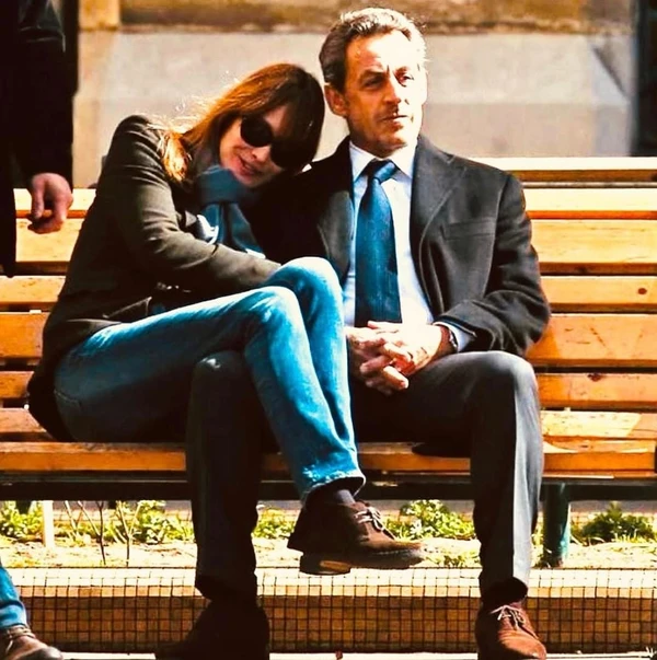 Carla Bruni e Nicolas Sarkozy por Reprodução/Instagram 