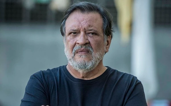 Ator cumpriu o contrato até o fim, mas a crítica ao desenvolvimento do personagem