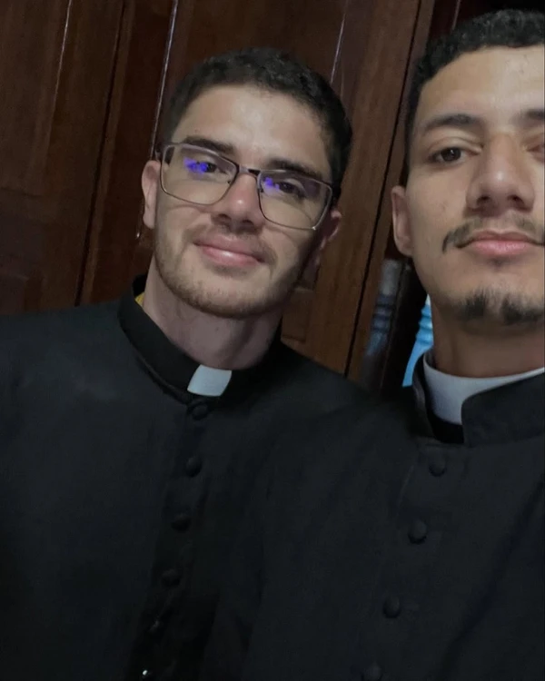 Melqui Ferraz e Denisson Santos por Reprodução/Instagram