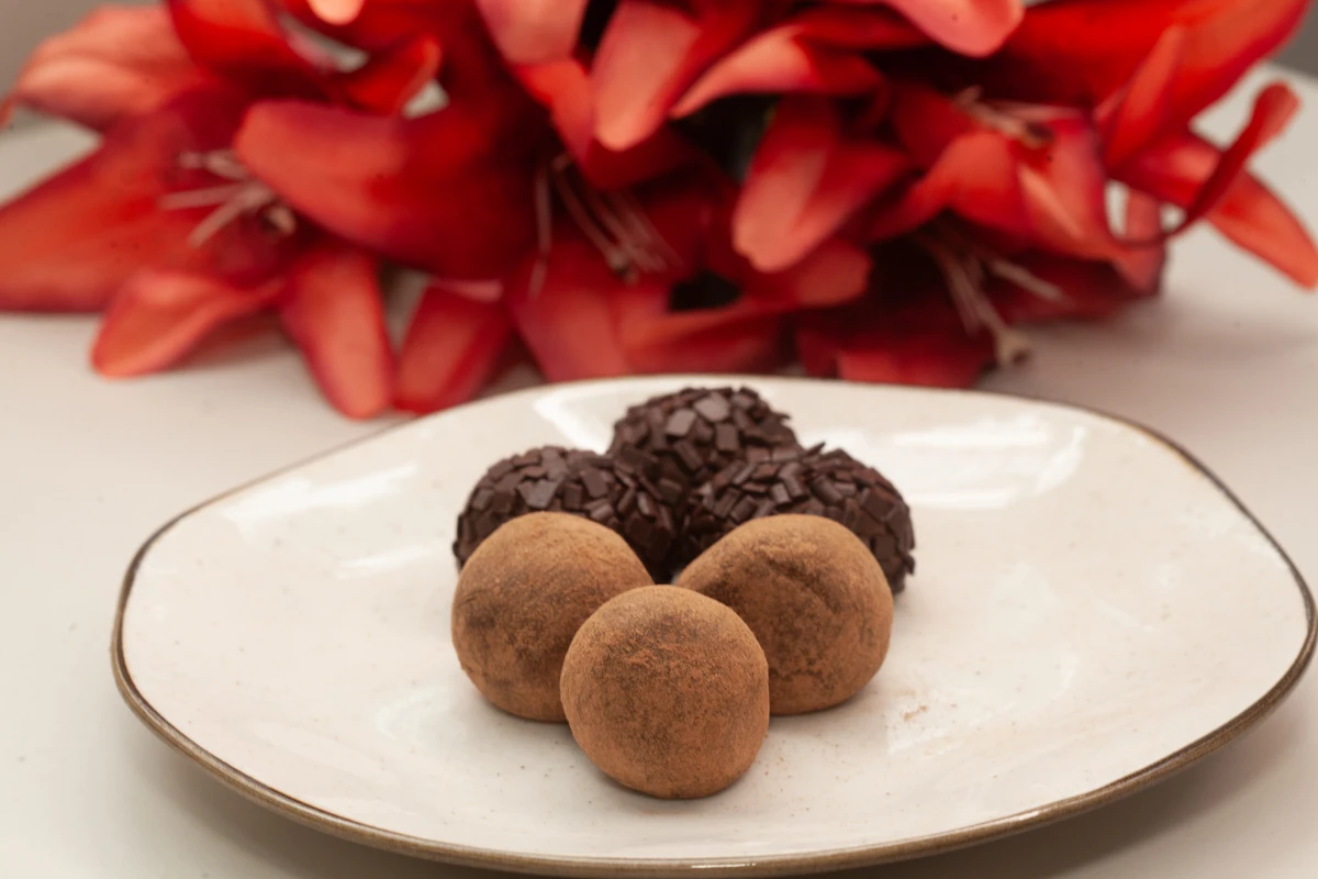 Brigadeiro Confeitaria Faustino - Correio Experimenta Brigadeiros