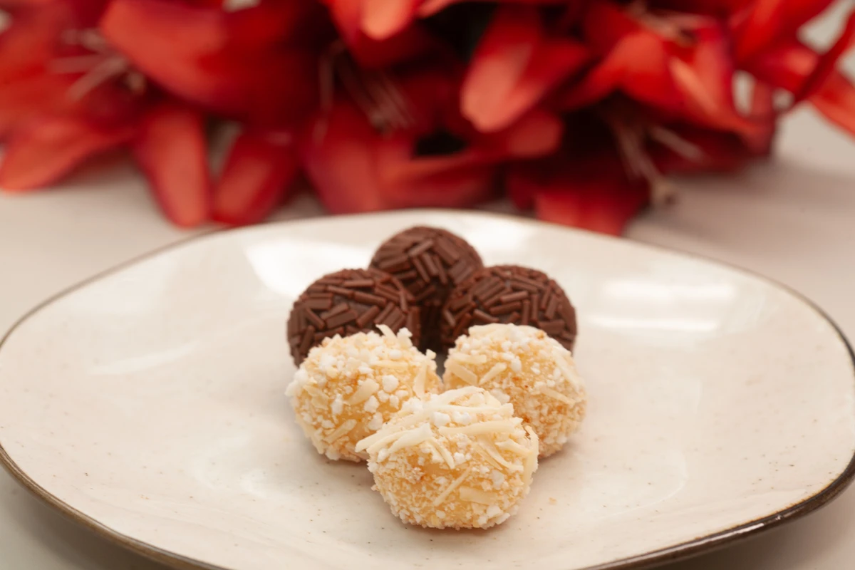Brigadeiro Sêmola - Correio Experimenta Brigadeiros