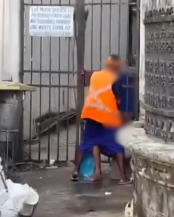 Casal foi interrompido por homem que estava gravando por Reprodução/Redes sociais