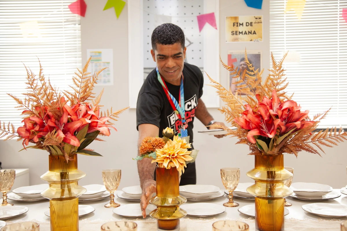 Mesa da Ferreira Costa para o Correio Experimenta Brigadeiros por Sora Maia/CORREIO