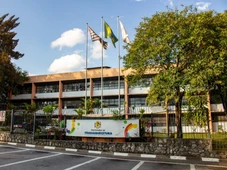 Imagem - Prefeitura abre concurso público com 250 vagas e salários de até R$ 20 mil