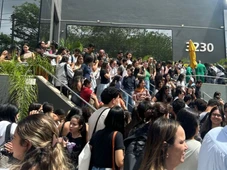 Imagem - Princípio de incêndio causa pânico em faculdade de Medicina em Salvador