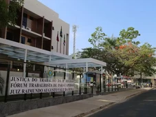 Imagem - Empresa é condenada por obrigar funcionária a fazer 'número 2' em sacolas