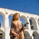Imagem - Jacques e Filipa protagonizam cena de amor no meio da rua em 'Dona de Mim'